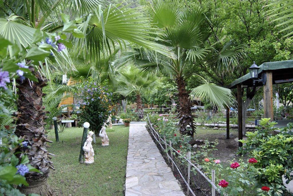 Hotel Oran Pansiyon Agac Evler Çıralı Exteriér fotografie
